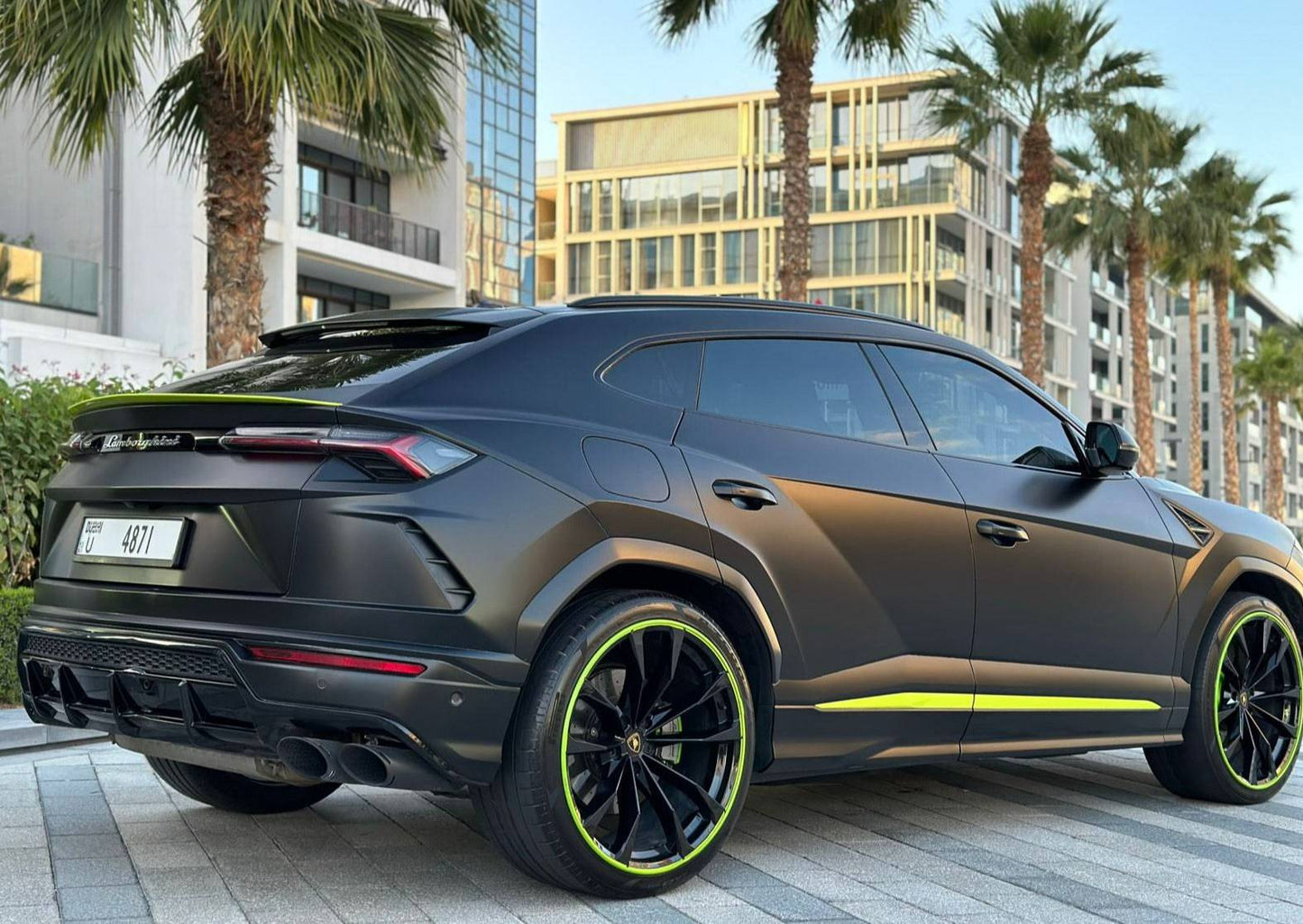 Lamborghini Urus 2022 or alternative - California Luxury Car Rental LLC