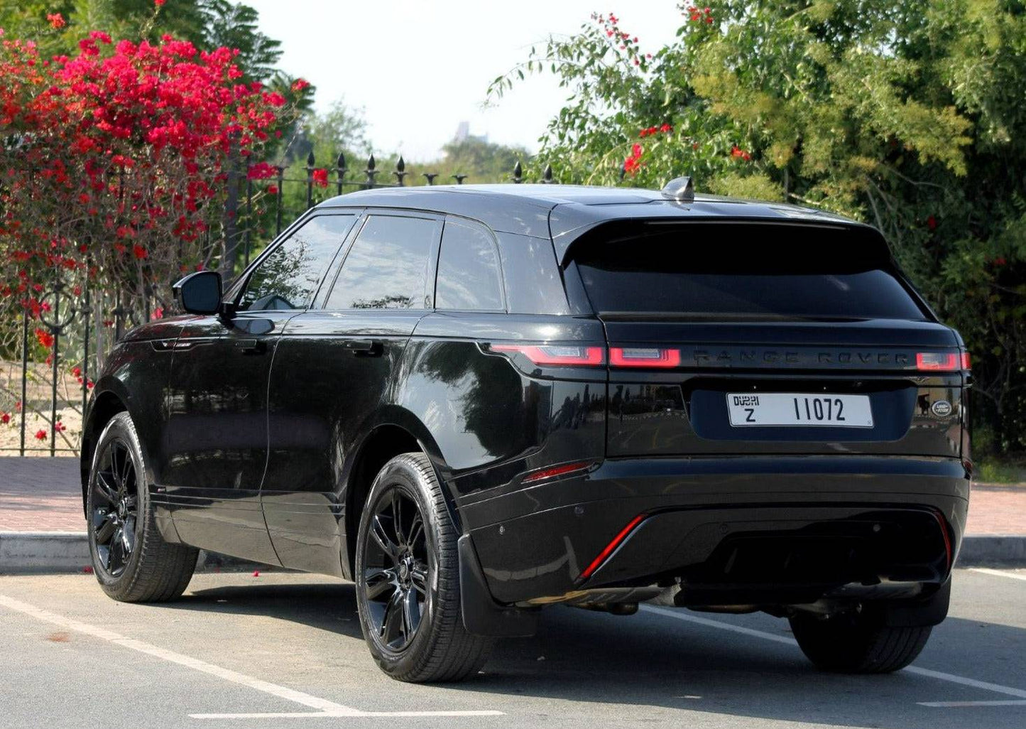 Range Rover Velar 2022 or alternative - California Luxury Car Rental LLC