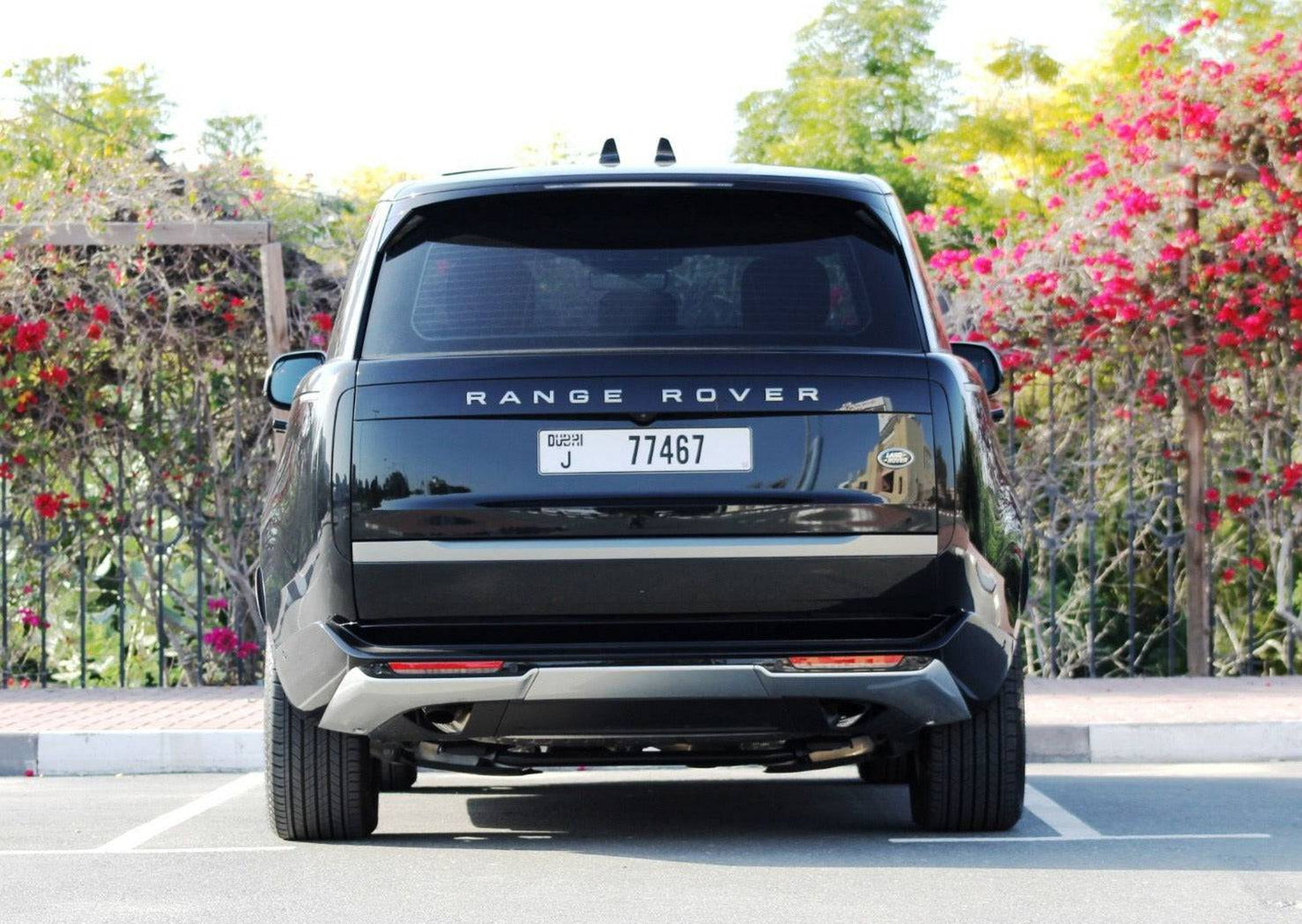 Range Rover Vogue 2023 or alternative - California Luxury Car Rental LLC