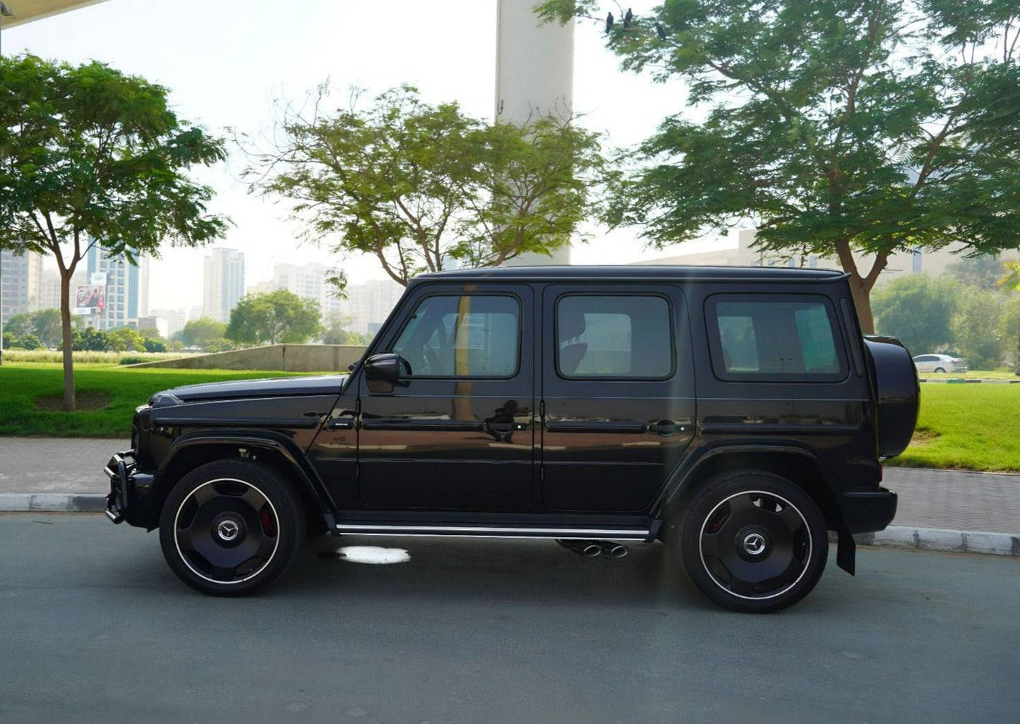 Mercedes-Benz G63 AMG 2023 or alternative - California Luxury Car Rental LLC